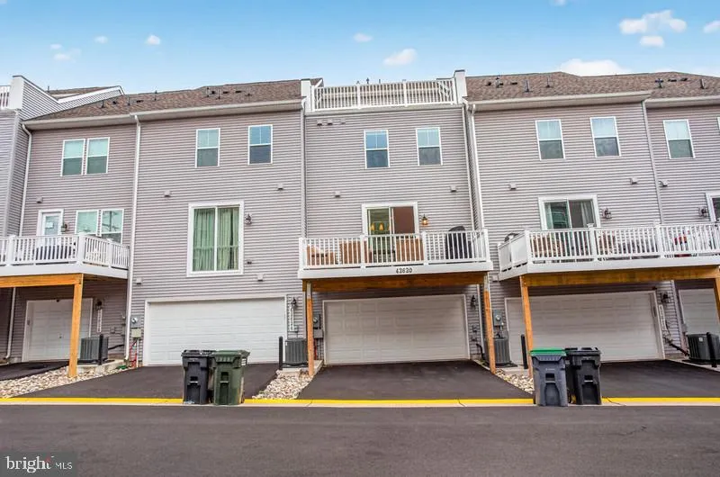 42620 PITLOCHRY TERRACE Sterling, VA 20166