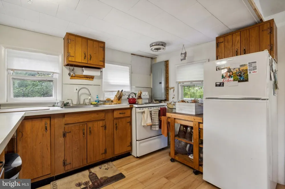 14 BRIDGE 5 Pipersville, PA 18947