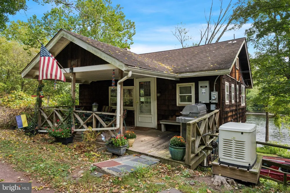 14 BRIDGE 5 Pipersville, PA 18947
