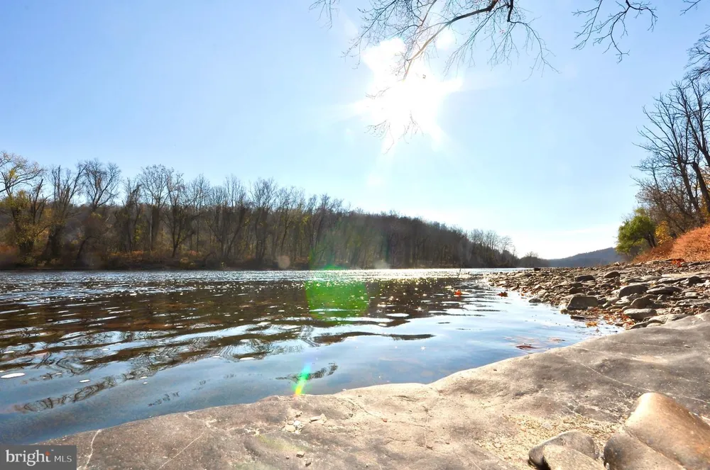 14 BRIDGE 5 Pipersville, PA 18947