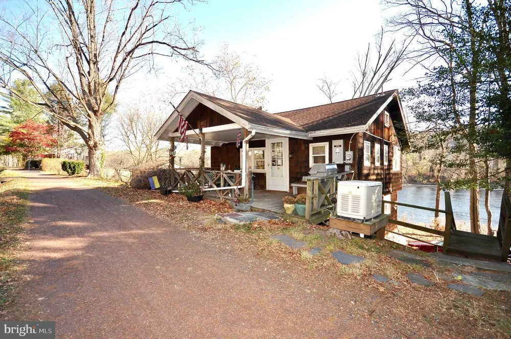 14 BRIDGE 5 Pipersville, PA 18947