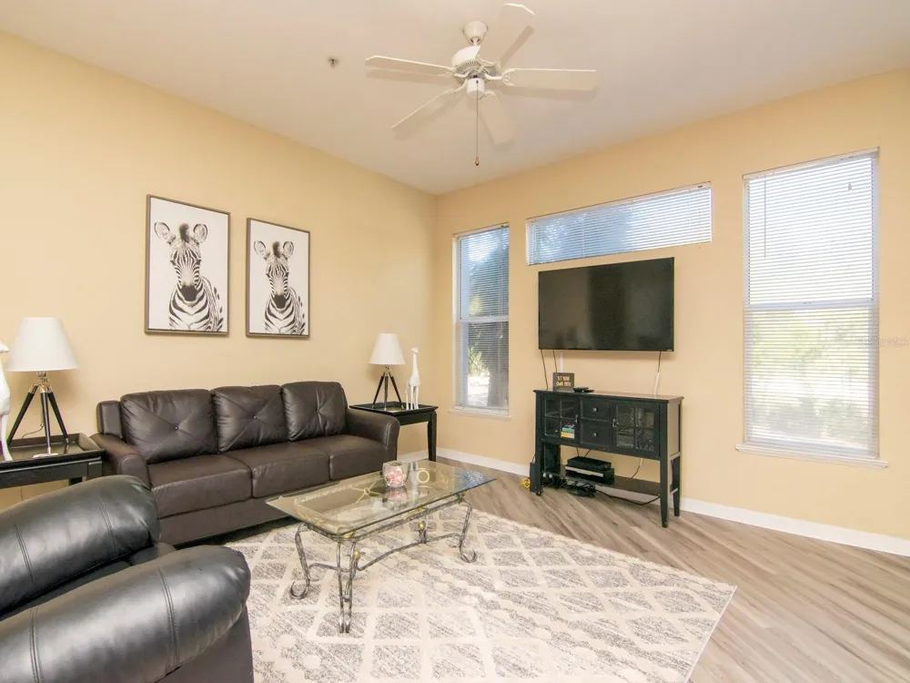 5815 LEGACY CRESCENT PLACE #202 Riverview, FL 33578