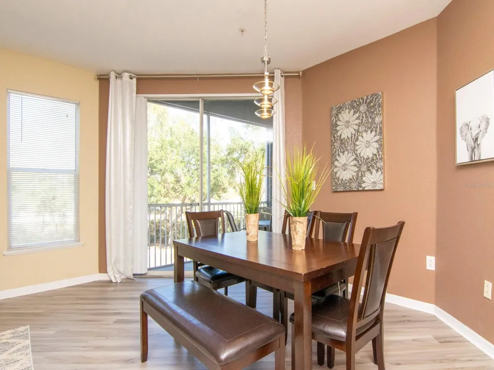 5815 LEGACY CRESCENT PLACE #202 Riverview, FL 33578