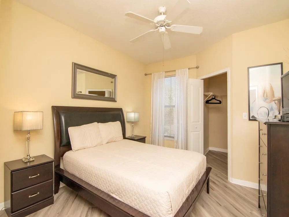 5815 LEGACY CRESCENT PLACE #202 Riverview, FL 33578