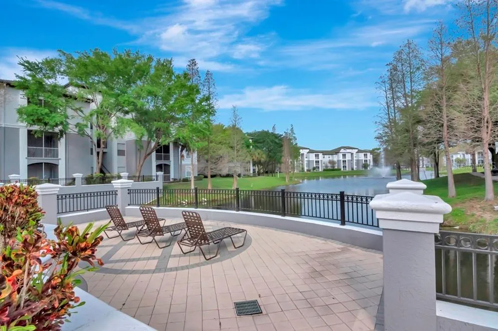 5815 LEGACY CRESCENT PLACE #202 Riverview, FL 33578