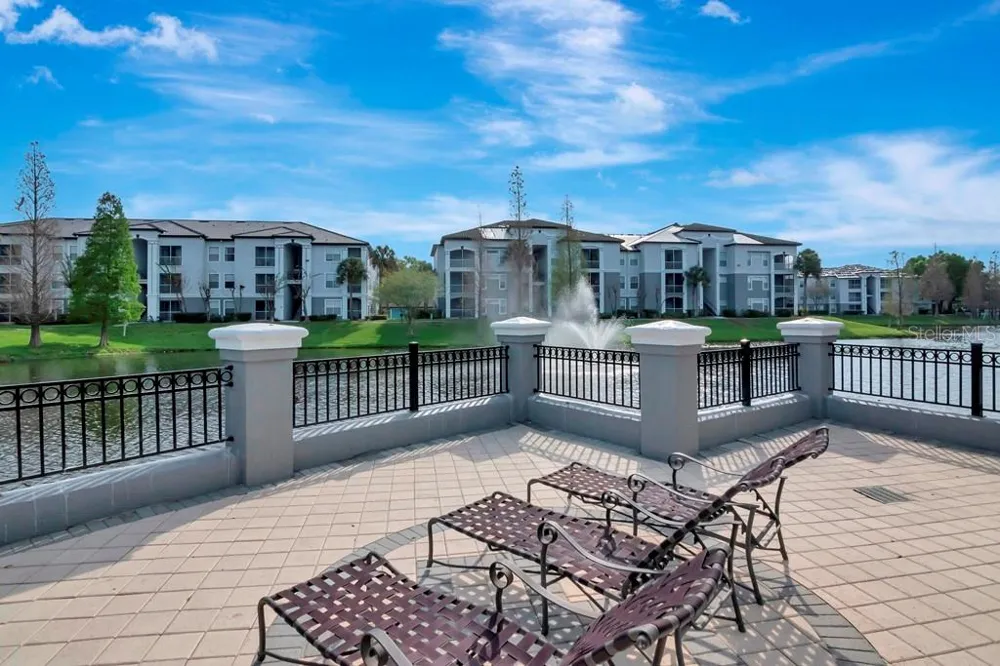 5815 LEGACY CRESCENT PLACE #202 Riverview, FL 33578