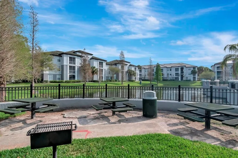 5815 LEGACY CRESCENT PLACE #202 Riverview, FL 33578