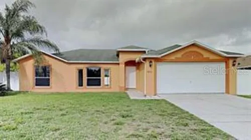 2436 COURTLAND BOULEVARD Deltona, FL 32738