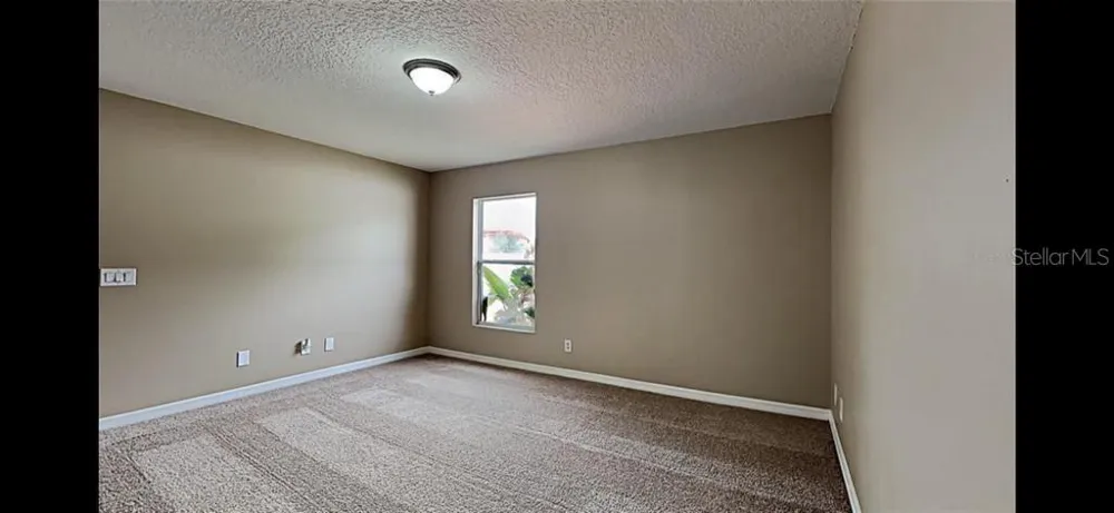 2436 COURTLAND BOULEVARD Deltona, FL 32738