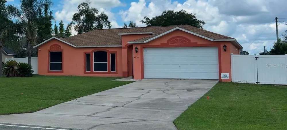 2436 COURTLAND BOULEVARD Deltona, FL 32738