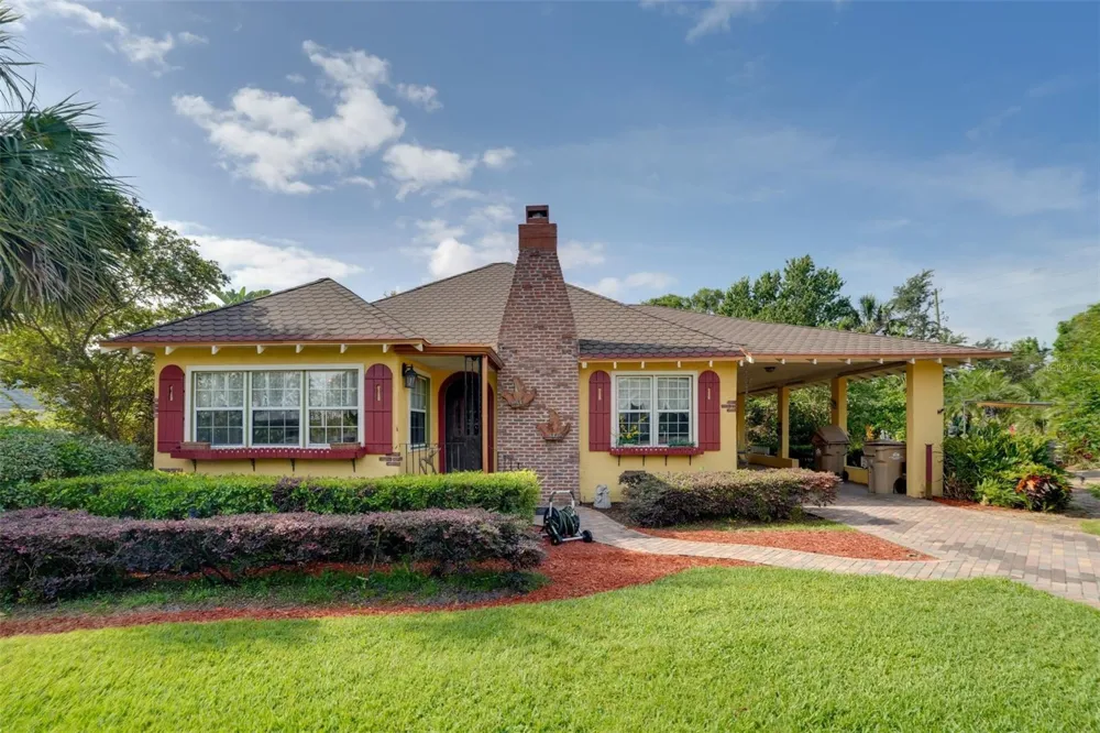 2390 SHERIDAN ROAD Mount Dora, FL 32757