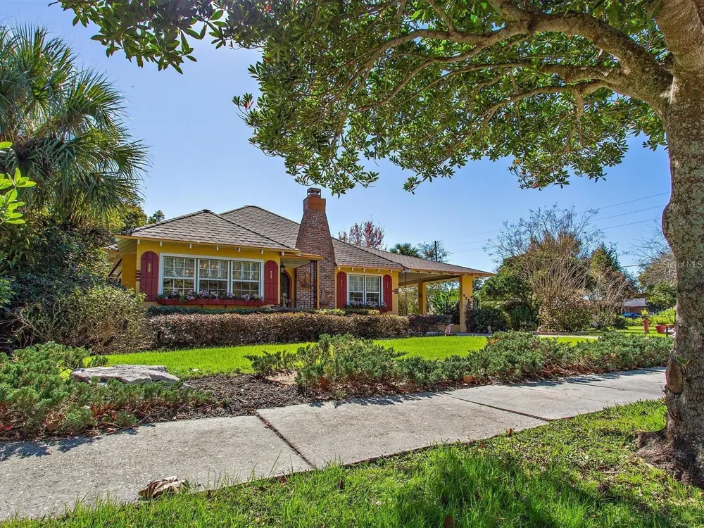 2390 SHERIDAN ROAD Mount Dora, FL 32757