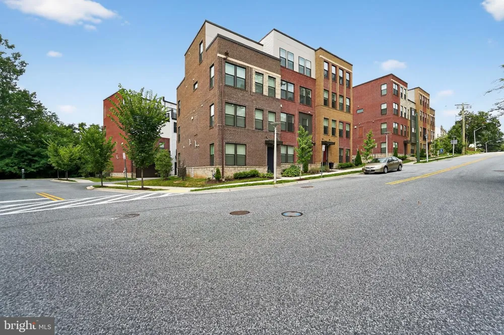 4341 LAPLATA AVENUE Baltimore, MD 21211