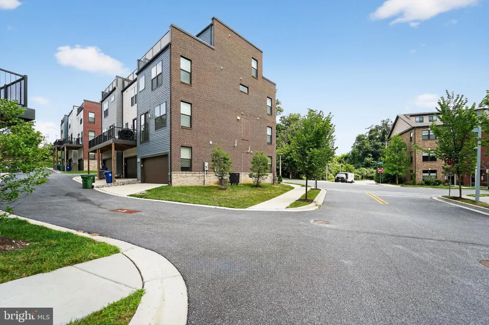 4341 LAPLATA AVENUE Baltimore, MD 21211