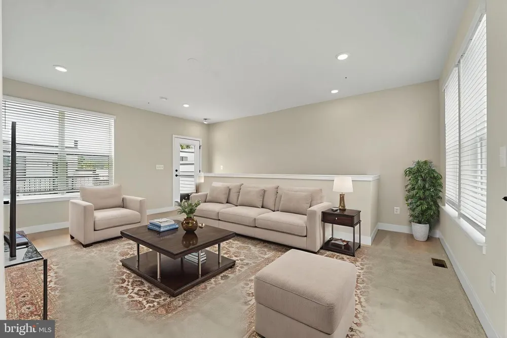 4341 LAPLATA AVENUE Baltimore, MD 21211
