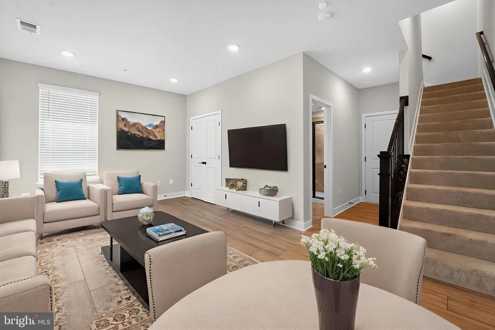 4341 LAPLATA AVENUE Baltimore, MD 21211