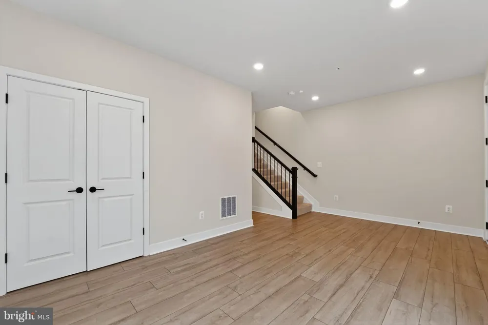 4341 LAPLATA AVENUE Baltimore, MD 21211