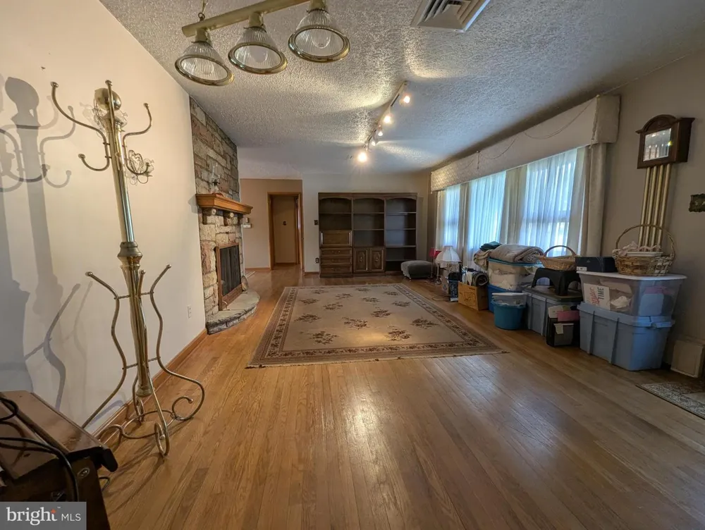 203 WEMPE DRIVE Cumberland, MD 21502