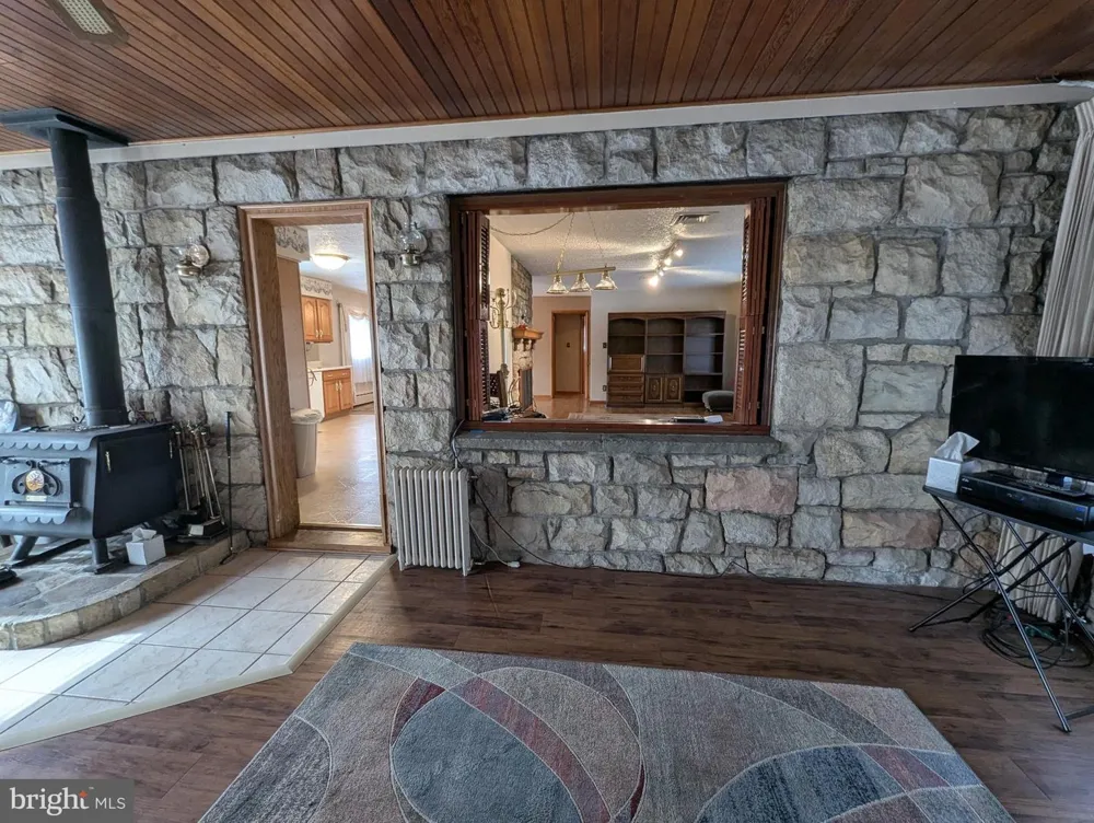 203 WEMPE DRIVE Cumberland, MD 21502
