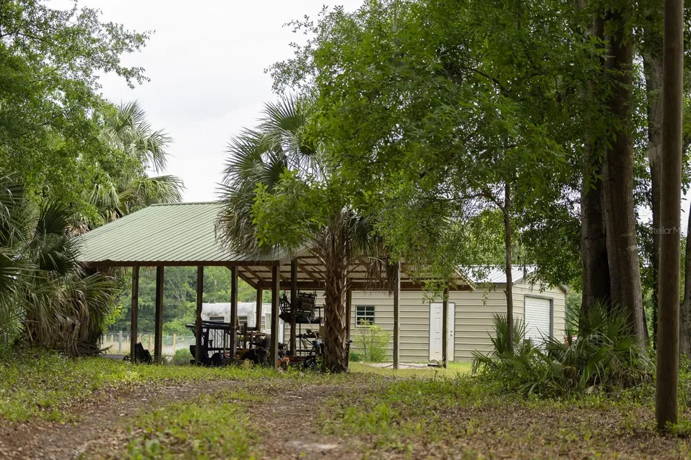 18833 NE 24TH AVENUE Citra, FL 32113