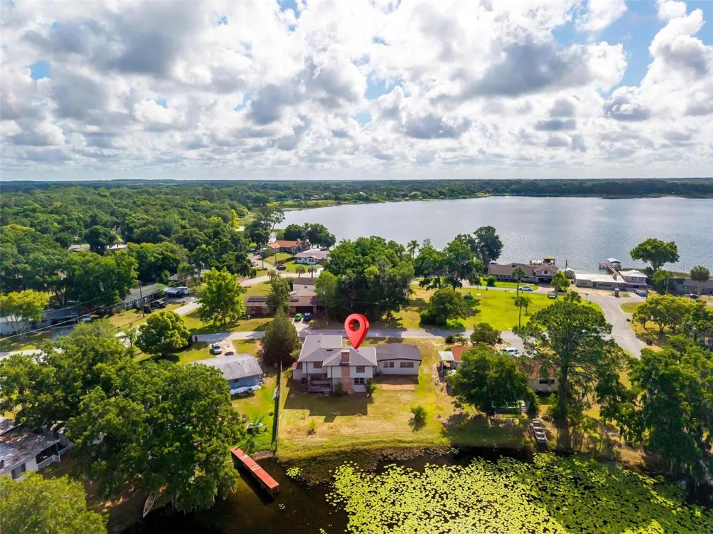 710 TWIN OAKS LANE Eustis, FL 32726