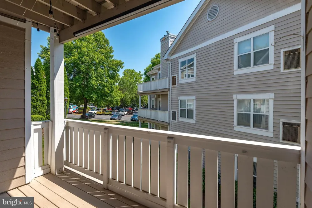 14300 GRAPE HOLLY GROVE #24 Centreville, VA 20121