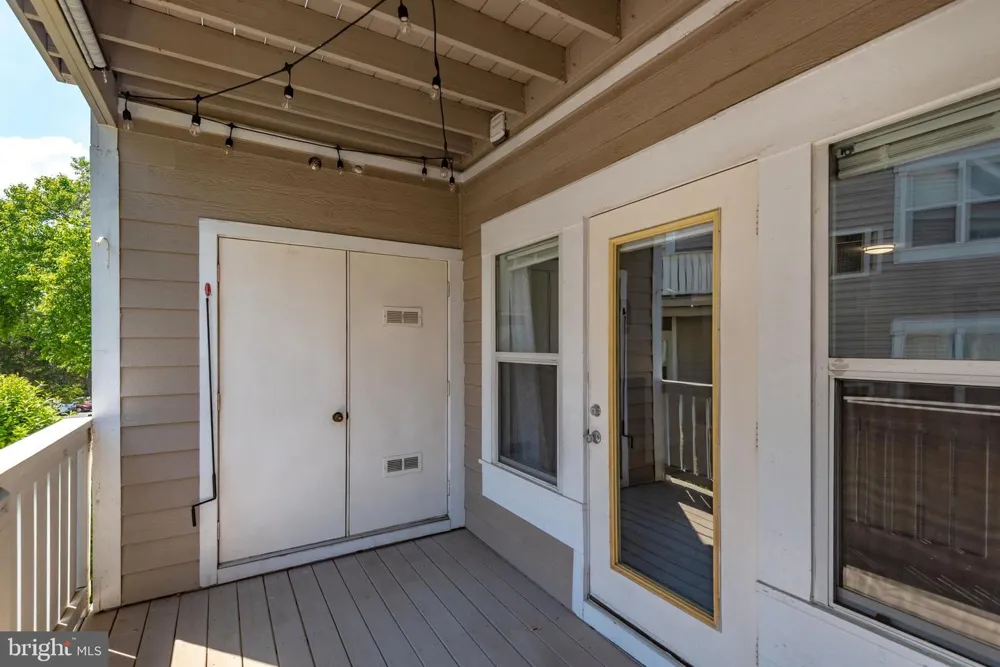 14300 GRAPE HOLLY GROVE #24 Centreville, VA 20121