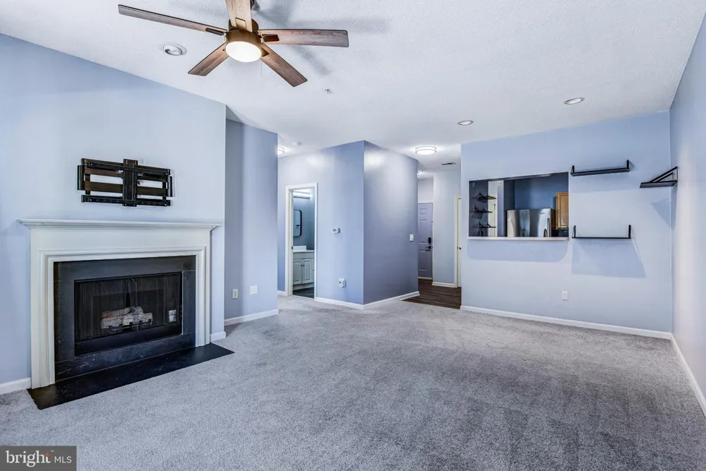 14300 GRAPE HOLLY GROVE #24 Centreville, VA 20121