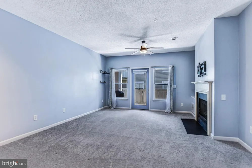 14300 GRAPE HOLLY GROVE #24 Centreville, VA 20121