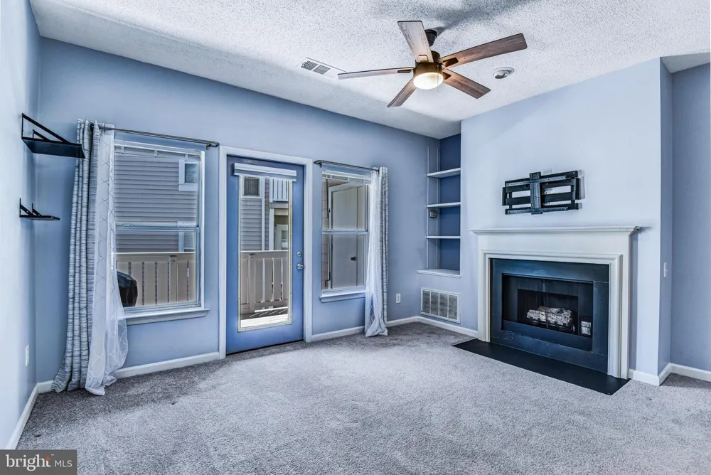 14300 GRAPE HOLLY GROVE #24 Centreville, VA 20121