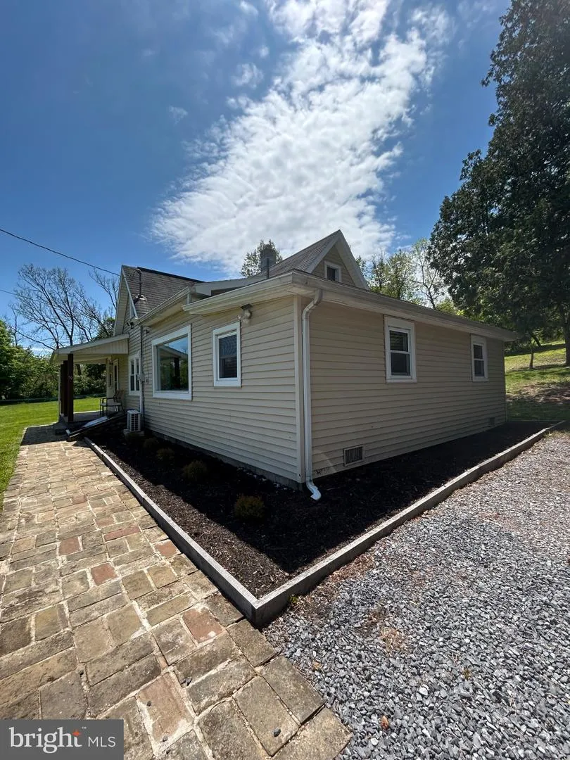 59 COOKIE LANE Mifflintown, PA 17059