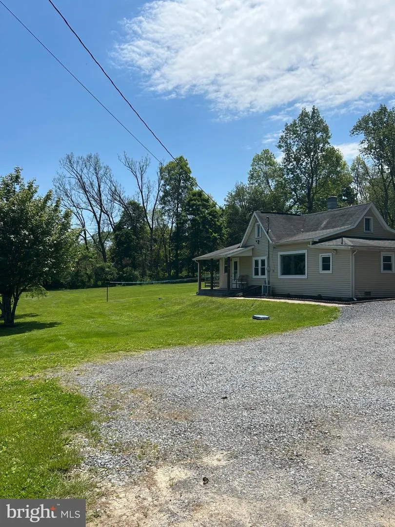 59 COOKIE LANE Mifflintown, PA 17059