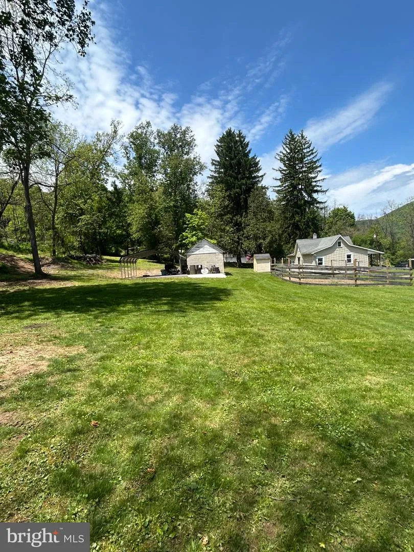 59 COOKIE LANE Mifflintown, PA 17059