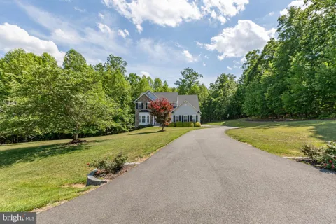 425 GENTLE BREEZE CIRCLE