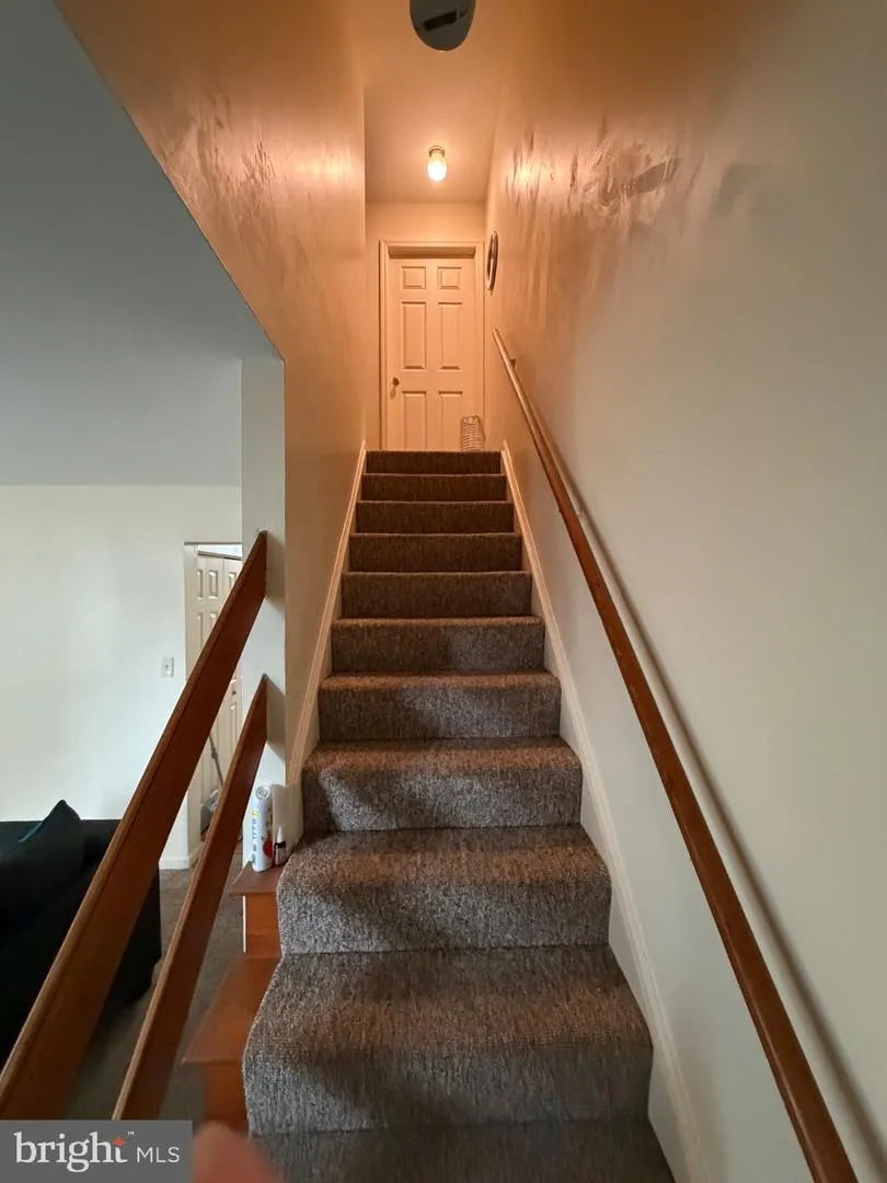 698 TOPAZ DRIVE Lancaster, PA 17603