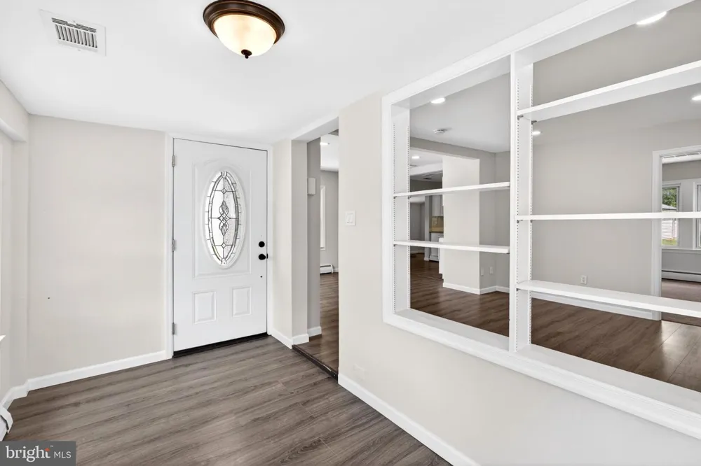 9081 DUMHART ROAD Laurel, MD 20723