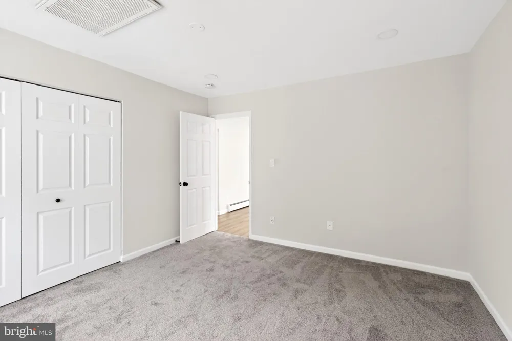 9081 DUMHART ROAD Laurel, MD 20723