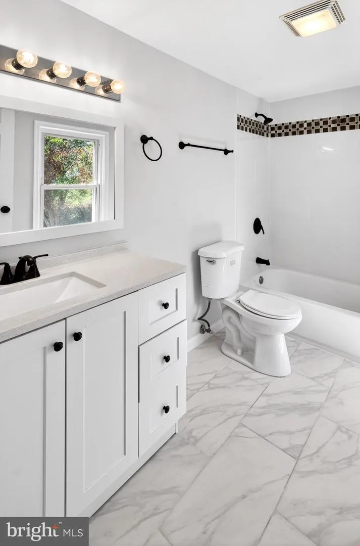 9081 DUMHART ROAD Laurel, MD 20723