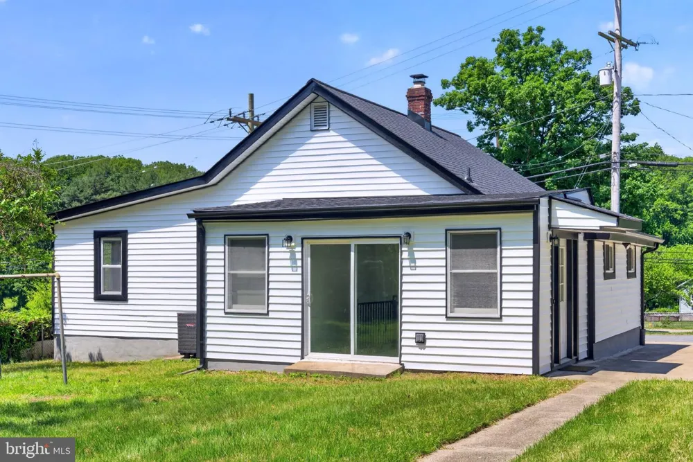 9081 DUMHART ROAD Laurel, MD 20723