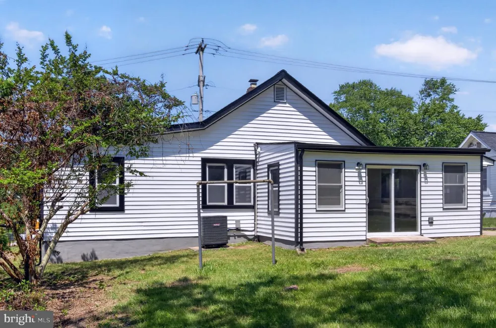 9081 DUMHART ROAD Laurel, MD 20723