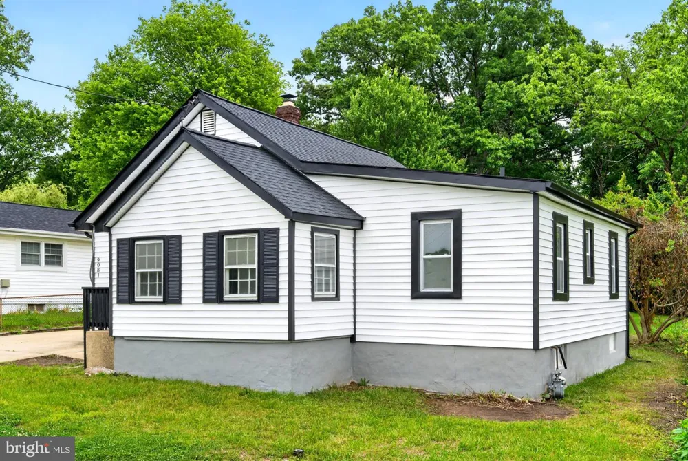 9081 DUMHART ROAD Laurel, MD 20723