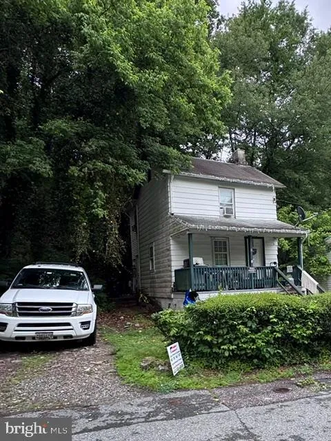 14 RACE STREET