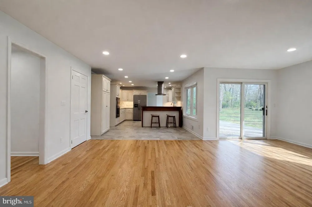 26 HONEY BROOK DRIVE Princeton, NJ 08540