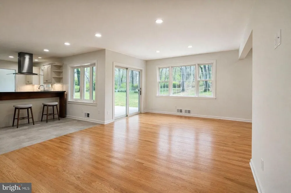 26 HONEY BROOK DRIVE Princeton, NJ 08540