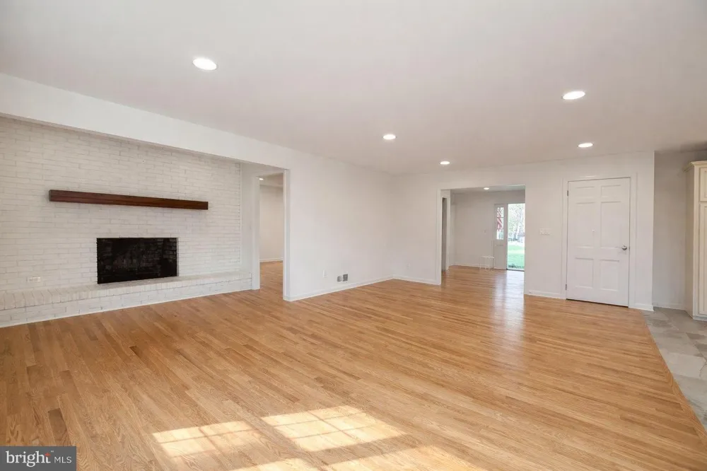 26 HONEY BROOK DRIVE Princeton, NJ 08540