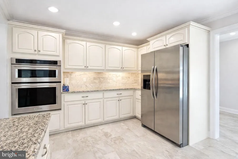 26 HONEY BROOK DRIVE Princeton, NJ 08540