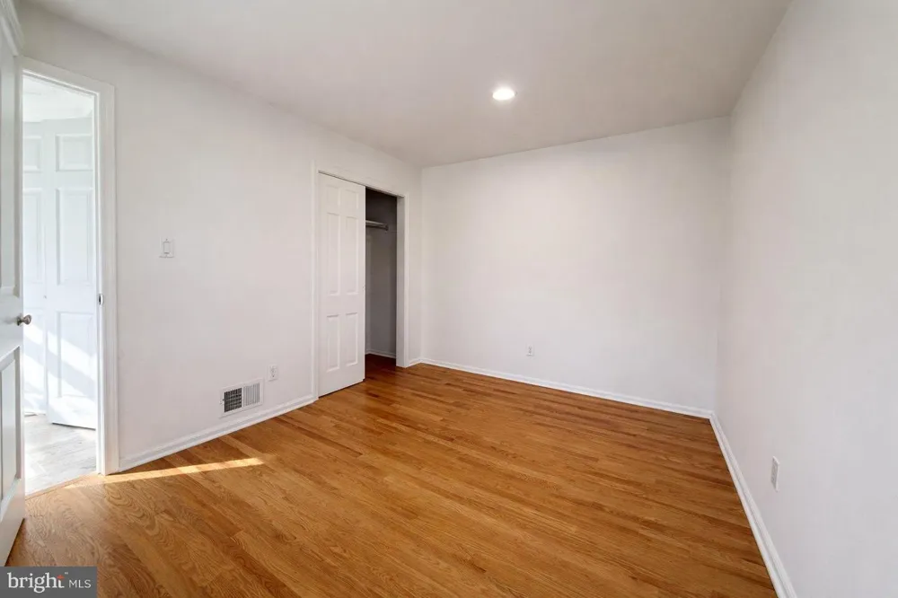 26 HONEY BROOK DRIVE Princeton, NJ 08540