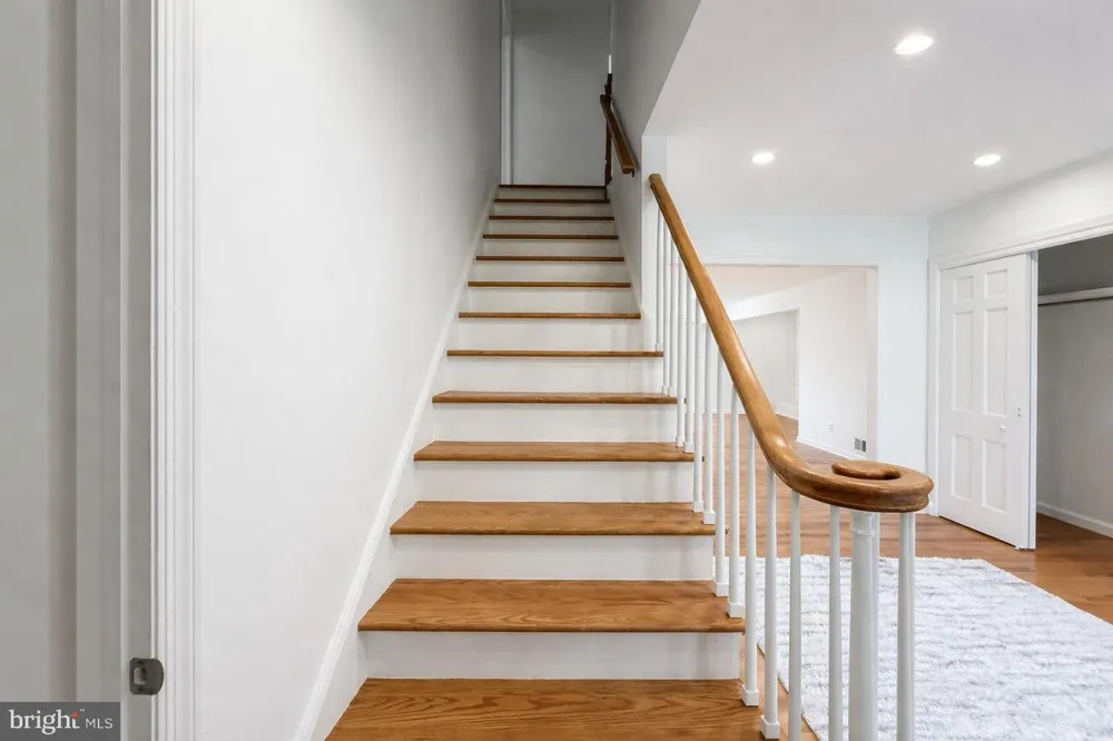 26 HONEY BROOK DRIVE Princeton, NJ 08540