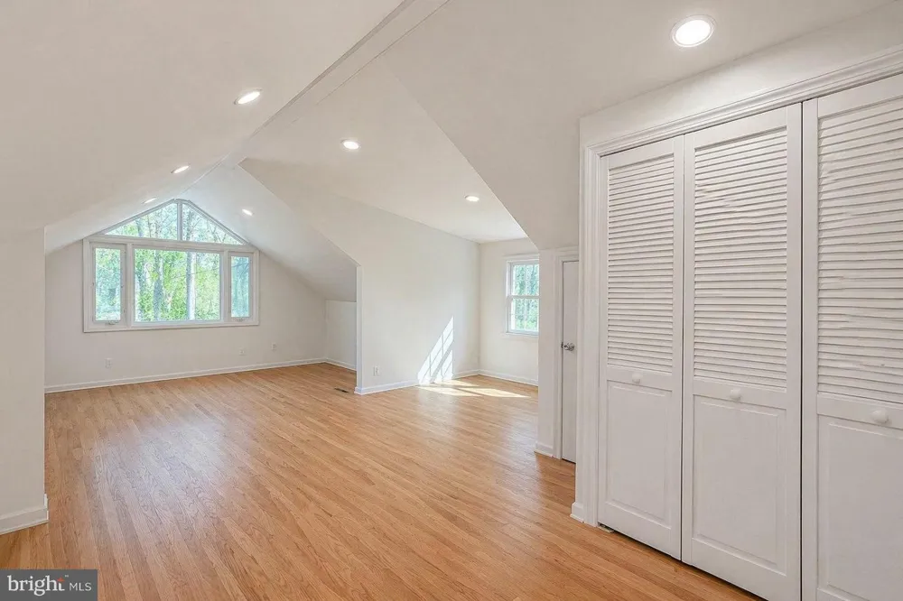 26 HONEY BROOK DRIVE Princeton, NJ 08540
