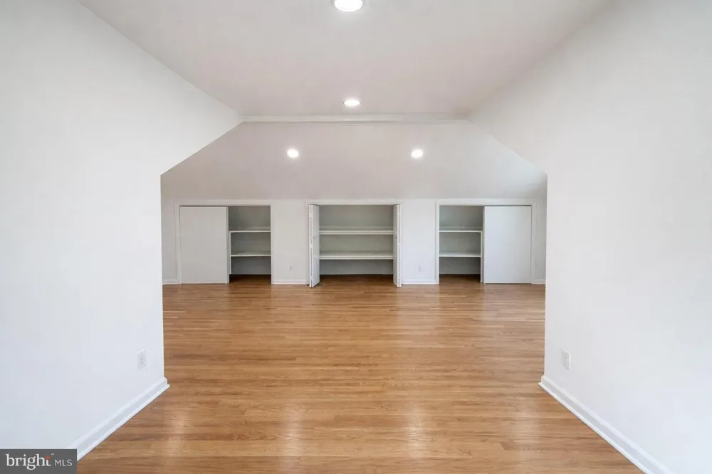 26 HONEY BROOK DRIVE Princeton, NJ 08540